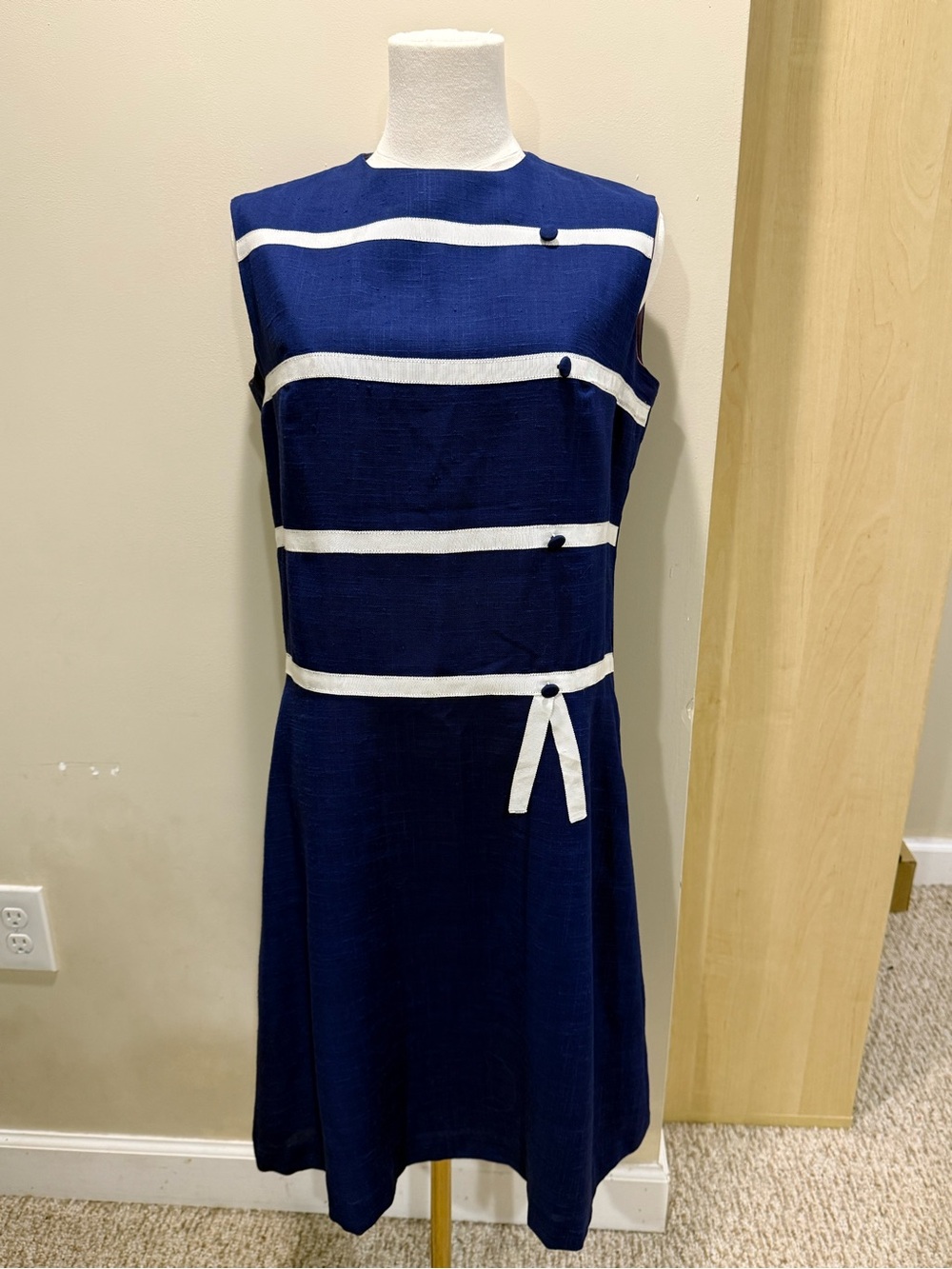 True 1950s Vintage: Royal Blue w Piping Sleeveless Dress